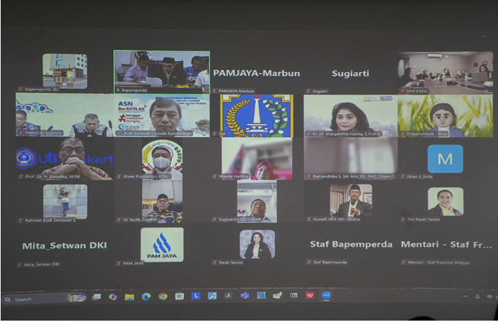 Ia mengungkapkan hal itu usai rapat dengar pendapat (RDP) membahas rancangan peraturan daerah (Ranperda) terkait perubahan badan hukum PAM Jaya dari Perumda menjadi Perseroda, Rabu (1/10). “Kepemilikan saham tidak boleh bergeser ke swasta. Pemerintah harus tetap memegang kendali,” ujar Abdul Aziz. Aziz menyebut, pihaknya belum memulai pembahasan pasal per pasal. Sebab, masih tahap administrasi dan RDP. DPRD akan kunjungan ke PAM Jaya, sebelum masuk ke pembahasan detail. Bapemperda juga membuka ruang partisipasi publik melalui email resmi agar masyarakat dapat mengirimkan aspirasi. “Masukan akan kami jadikan bahan pertimbangan dalam pembahasan pasal,” tutur Aziz. Direktur Utama PAM Jaya Arief Nasrudin mengungkapkan hal senada. Memastikan perubahan menjadi Perseroda tidak akan mengurangi fungsi layanan publik. “Dengan Perseroda, tata kelola lebih kuat dan kepemilikan mayoritas tetap pada Pemprov,” ungkap Arief. (all/df)