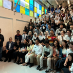 Wibi Apresiasi Antusiasme Anak Muda Jaga Kualitas Udara Jakarta February 10, 2026 7:19 pm Wakil Ketua DPRD DKI Jakarta Wibi Andrino mengapresiasi antusiasme generasi muda dalam menjaga kualitas udara Jakarta. Apresiasi tersebut terlihat dalam Town Hall Meeting bertajuk Dialog PR Jakarta: Dengar Warga, Kerja Nyata untuk Udara Bersih yang digelar di M Bloc Space, Jakarta Selatan, Selasa (10/2). Wibi menilai, forum dialog publik tersebut menjadi ruang penting bagi DPRD dan Pemerintah Provinsi DKI Jakarta untuk mendengar langsung aspirasi masyarakat. Khususnya generasi muda, terkait isu lingkungan perkotaan. “Kita mengapresiasi apa yang diinisiasi oleh Bicara Udara. Antusiasme anak-anak muda terlihat jelas saat mereka menyampaikan aspirasi,” ujar Wibi. Dialog PR Jakarta: Dengar Warga, Kerja Nyata untuk Udara Bersih yang digelar di M Bloc Space, Jakarta Selatan. (dok.DDJP) Ia menegaskan, isu kualitas udara menjadi perhatian serius karena berdampak langsung pada kesehatan masyarakat. Meskipun sering tidak disadari dalam aktivitas sehari-hari. “Isu udara sangat penting karena kita berbicara sesuatu yang tidak terlihat, tetapi dampaknya nyata terhadap kesehatan,” ungkap Wibi. Menurut Wibi, keterlibatan generasi muda dalam forum dialog publik menunjukkan meningkatnya kesadaran masyarakat terhadap isu lingkungan yang memerlukan penanganan bersama. “Kegiatan ini mendekatkan DPRD dan gubernur dengan masyarakat, terutama generasi muda, untuk membahas isu kualitas udara,” ucap Wibi. Sementara itu, Gubernur Pramono Anung menekankan peran partisipasi masyarakat dalam mendukung kebijakan pengendalian pencemaran udara. “Upaya pemerintah tidak akan cukup tanpa partisipasi aktif masyarakat,” pungkas Pramono. Melalui dialog publik tersebut, Pemerintah Provinsi DKI Jakarta bersama DPRD berharap sinergi dengan masyarakat dapat memperkuat kebijakan pengendalian pencemaran udara yang lebih responsif, partisipatif, dan berkelanjutan. (all/df)