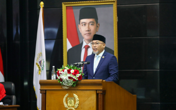 Ranperda Ssistem Kesehatan Antisipasi Wabah, Fraksi Gerindra Minta Pangkas Waktu Tunggu Obat May 11, 2026 4:33 pm Fraksi Partai Gerindra DPRD DKI Jakarta meminta Ranperda Sistem Kesehatan Daerah memperkuat deteksi dini penyakit dan kesiapsiagaan menghadapi wabah. Upaya kesehatan preventif perlu dilengkapi sistem pengawasan berbasis data real time. Sistem tersebut penting untuk memperkuat kesiapsiagaan masyarakat menghadapi kondisi lingkungan, bencana, kedaruratan kesehatan, dan wabah.