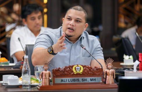 Jalan Ambles Pulogadung Jadi Sorotan Legislator
