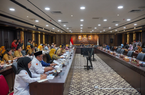 Prioritaskan Anggaran Hibah bagi Warga Kurang Mampu